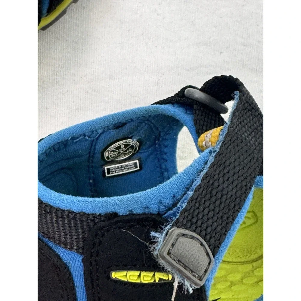 Keen Little Kids' Seacamp II CNX Sandal Waterproof Black Blue Size 9